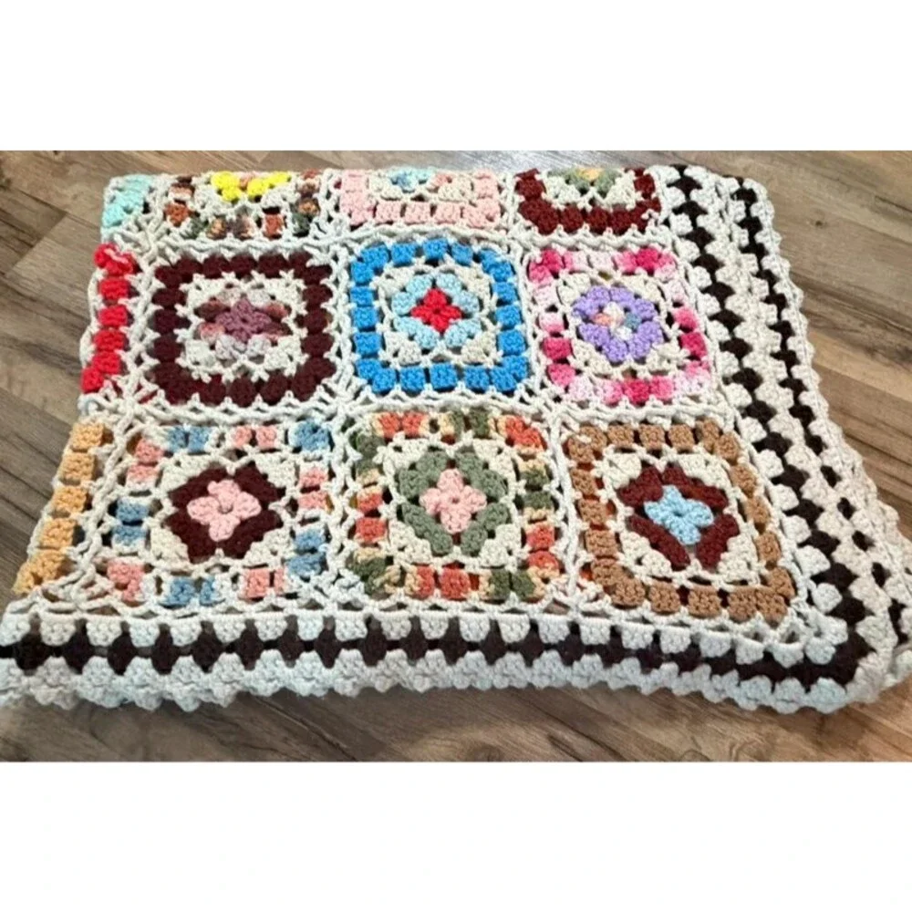 Handmade Crochet Granny Square Afghan Throw Blanket Vintage 50 x 74 Cottagecore